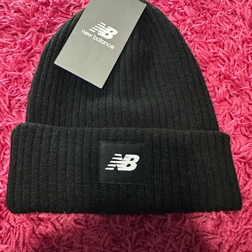 New Balance Black Ribbed Beanie